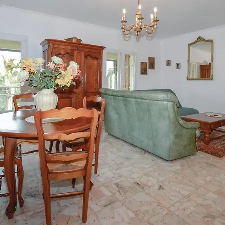 Apartment Beautiful In W/ Wifi And 3 Bedrooms *