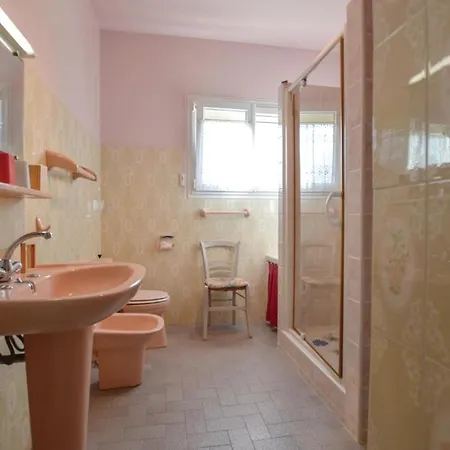 Apartment Beautiful In W/ Wifi And 3 Bedrooms Cervione